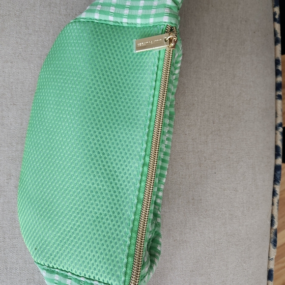 NWOT Lilly Pulitzer Glenna Checkered Belt Bag - Picture 4 of 4